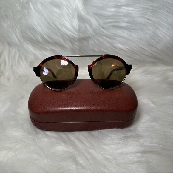 Illesteva Milan III Sunglasses main image 5